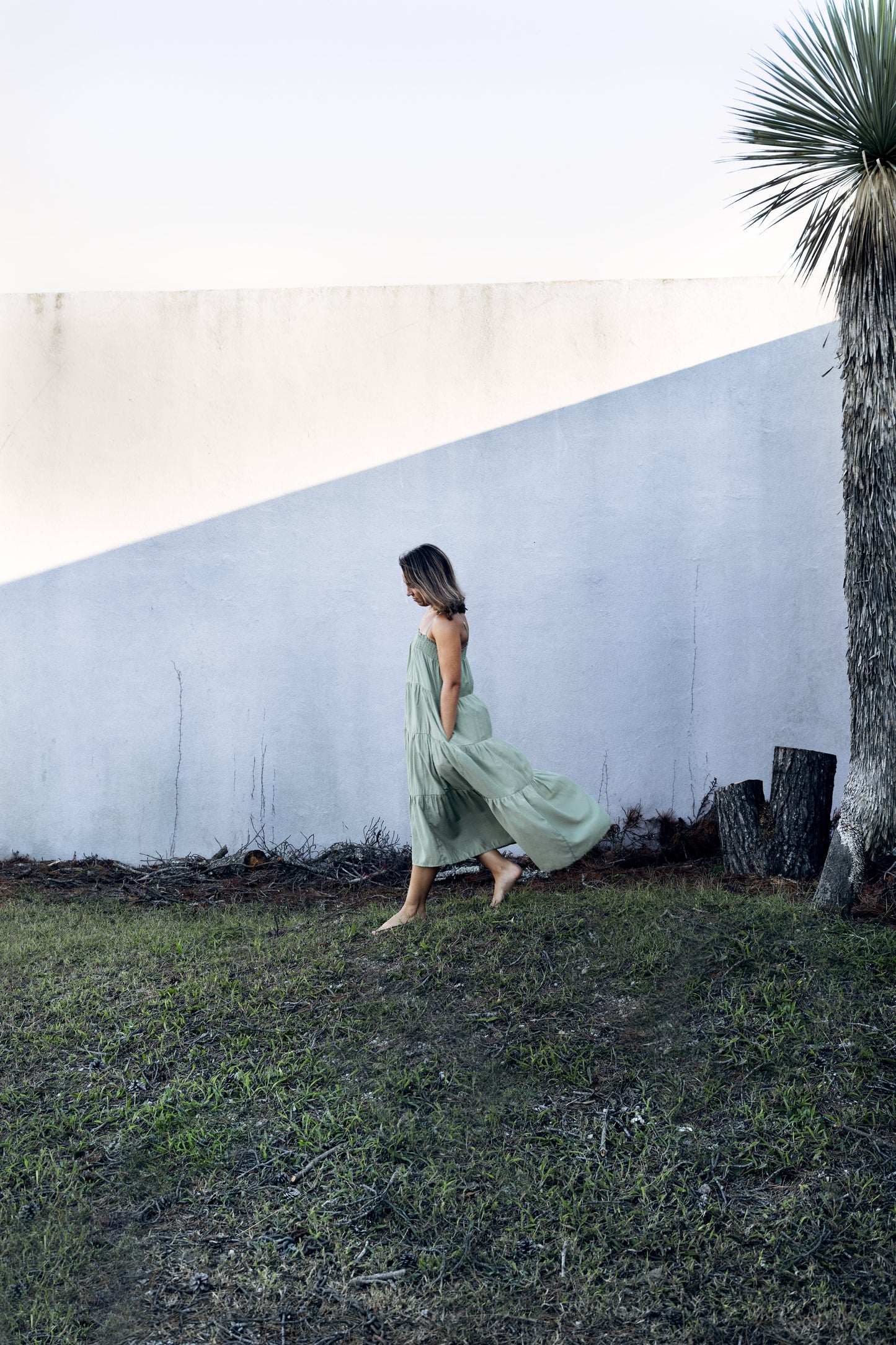 Raw, Honest Beauty In The Open Spaces | Editorial Photoshoot